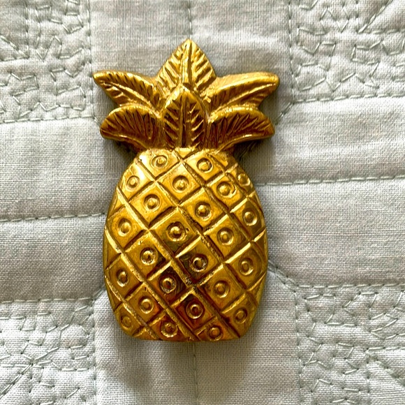 Last call! Vintage brass pineapple paperweight - Picture 1 of 2
